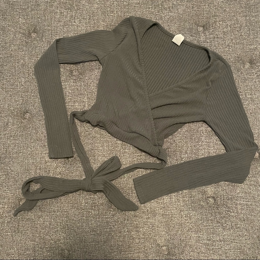 Windsor Tie Waist Top